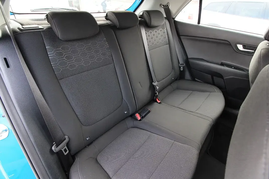 Kia Rio - Thumbnail 8