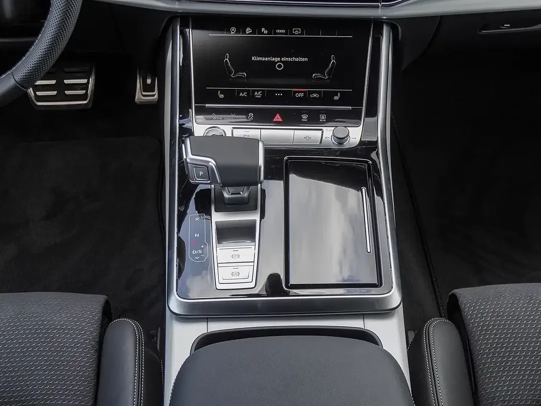 Audi Q7 - Thumbnail 11