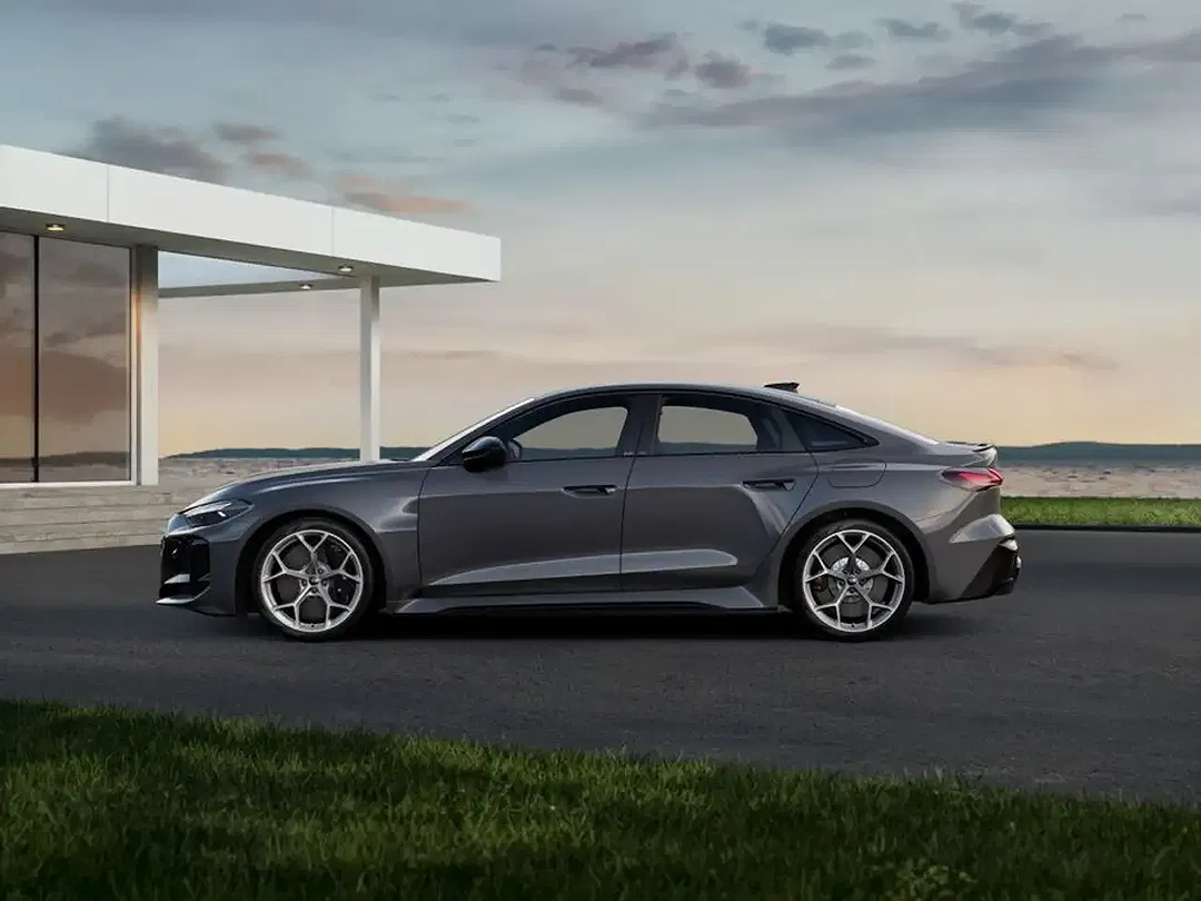 Audi RS5 - Thumbnail 2