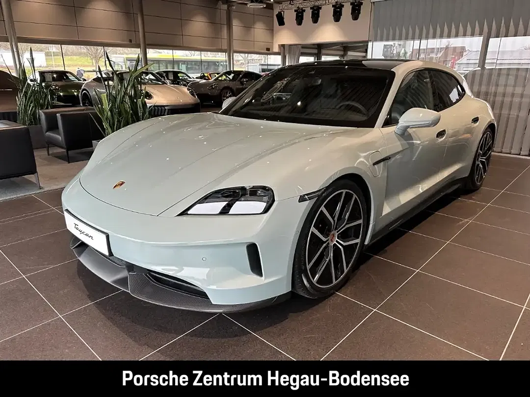 Porsche Taycan - Thumbnail 11
