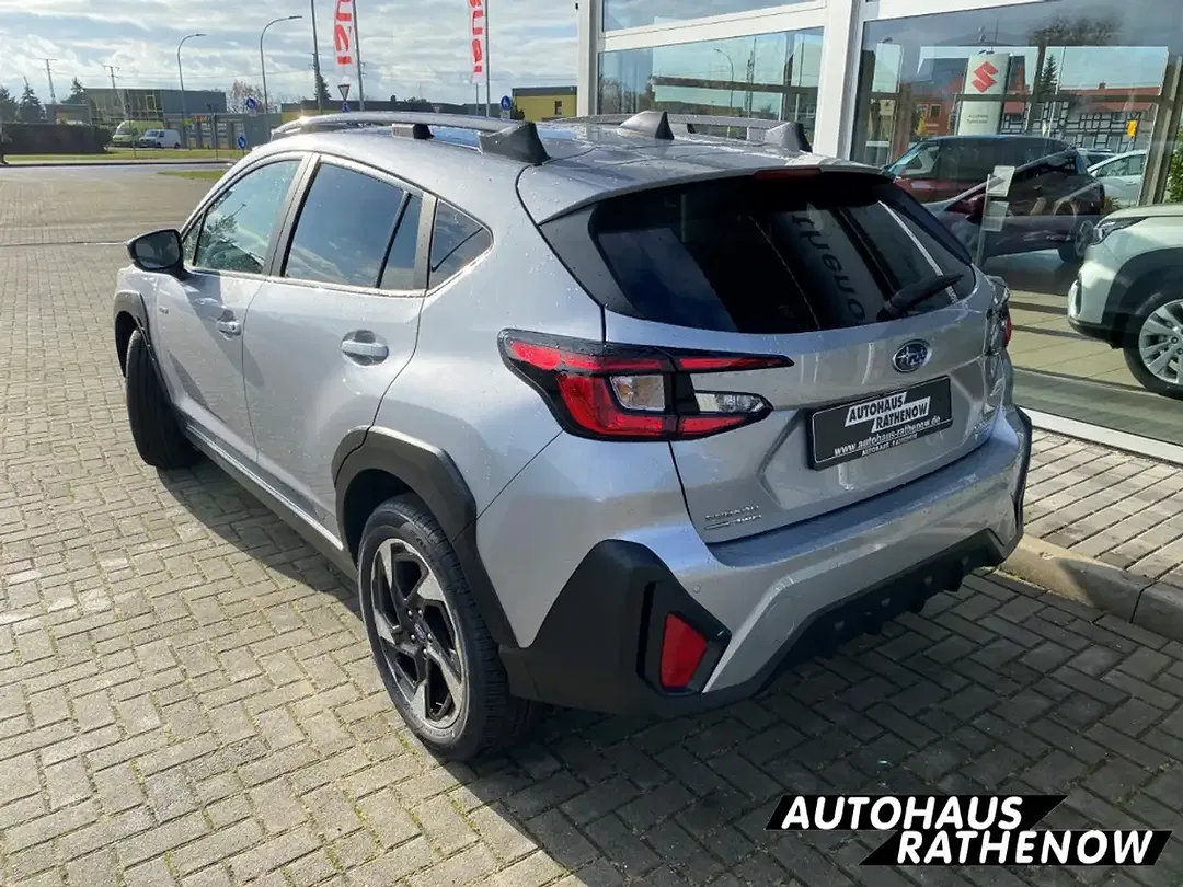 Subaru Crosstrek - Thumbnail 3