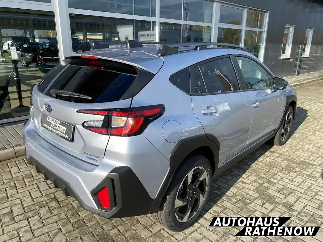 Subaru Crosstrek - Thumbnail 5
