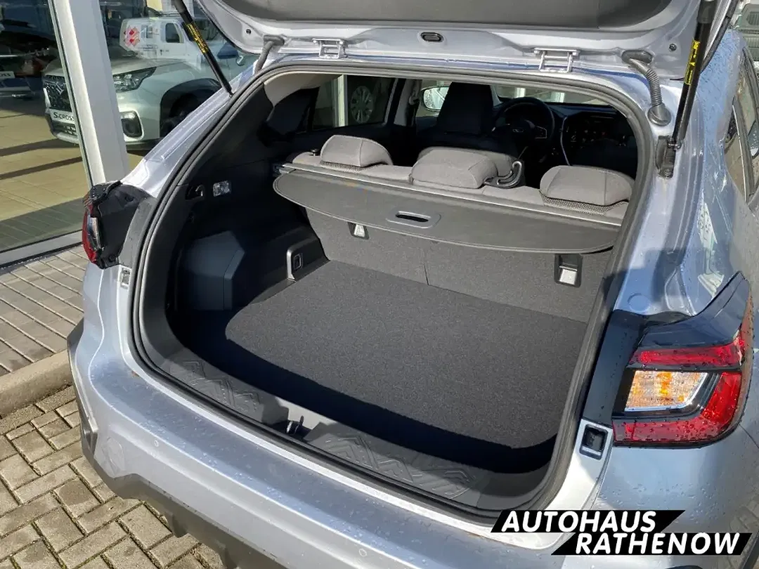 Subaru Crosstrek - Thumbnail 7