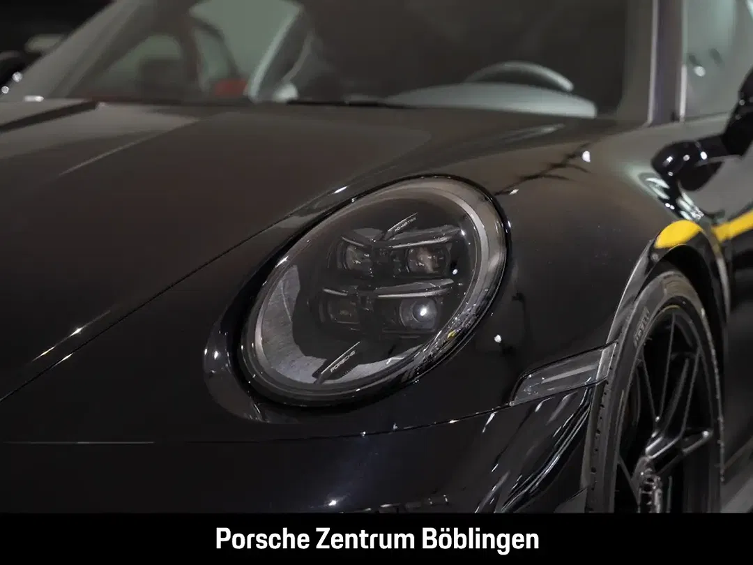 Porsche 992 - Thumbnail 13