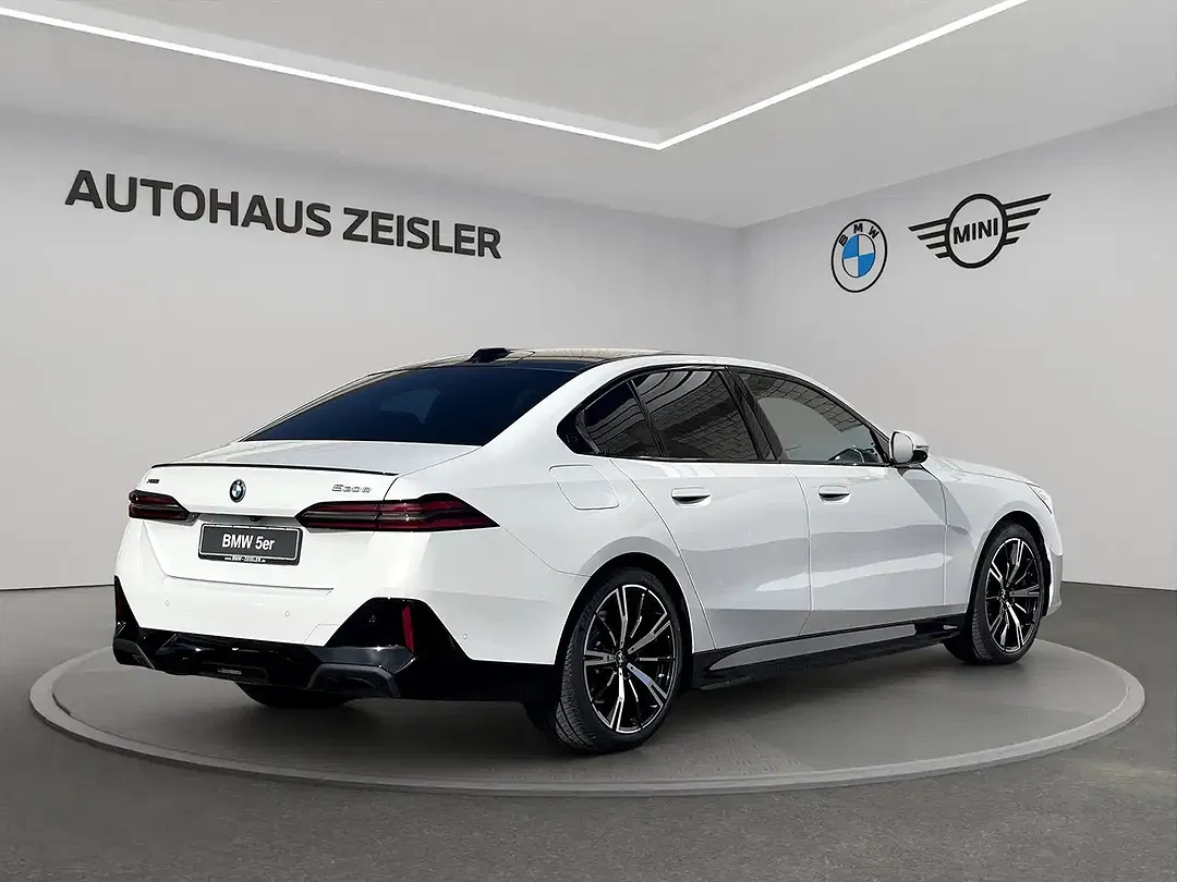 BMW 530 - Thumbnail 2