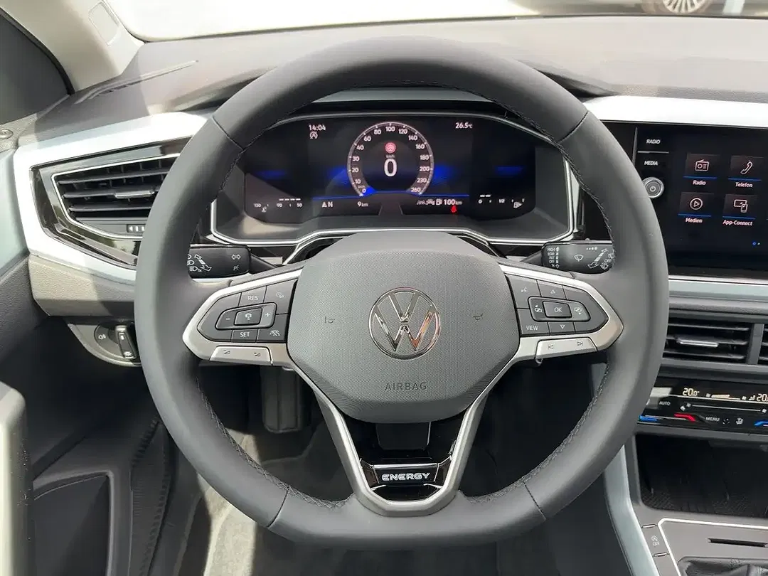 Volkswagen Polo - Thumbnail 8