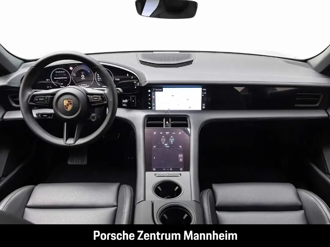 Porsche Taycan - Thumbnail 15