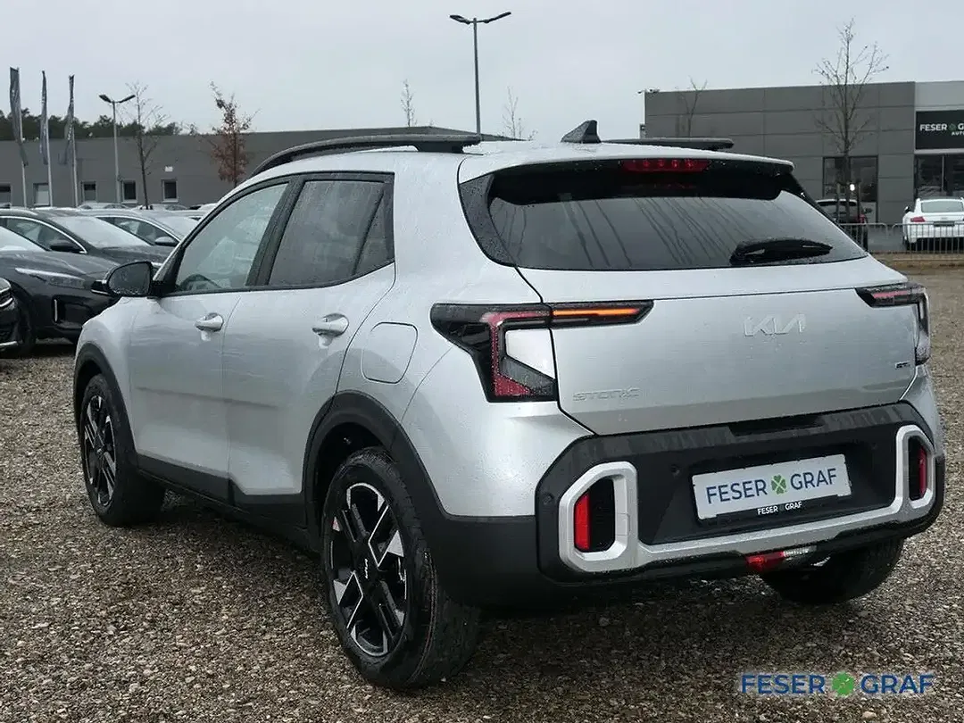 Kia Stonic - Thumbnail 2