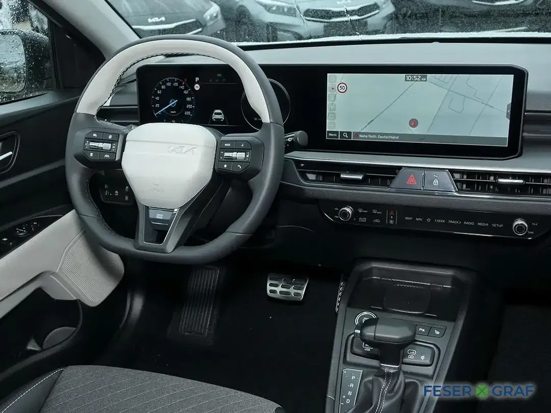Kia Stonic - Thumbnail 3