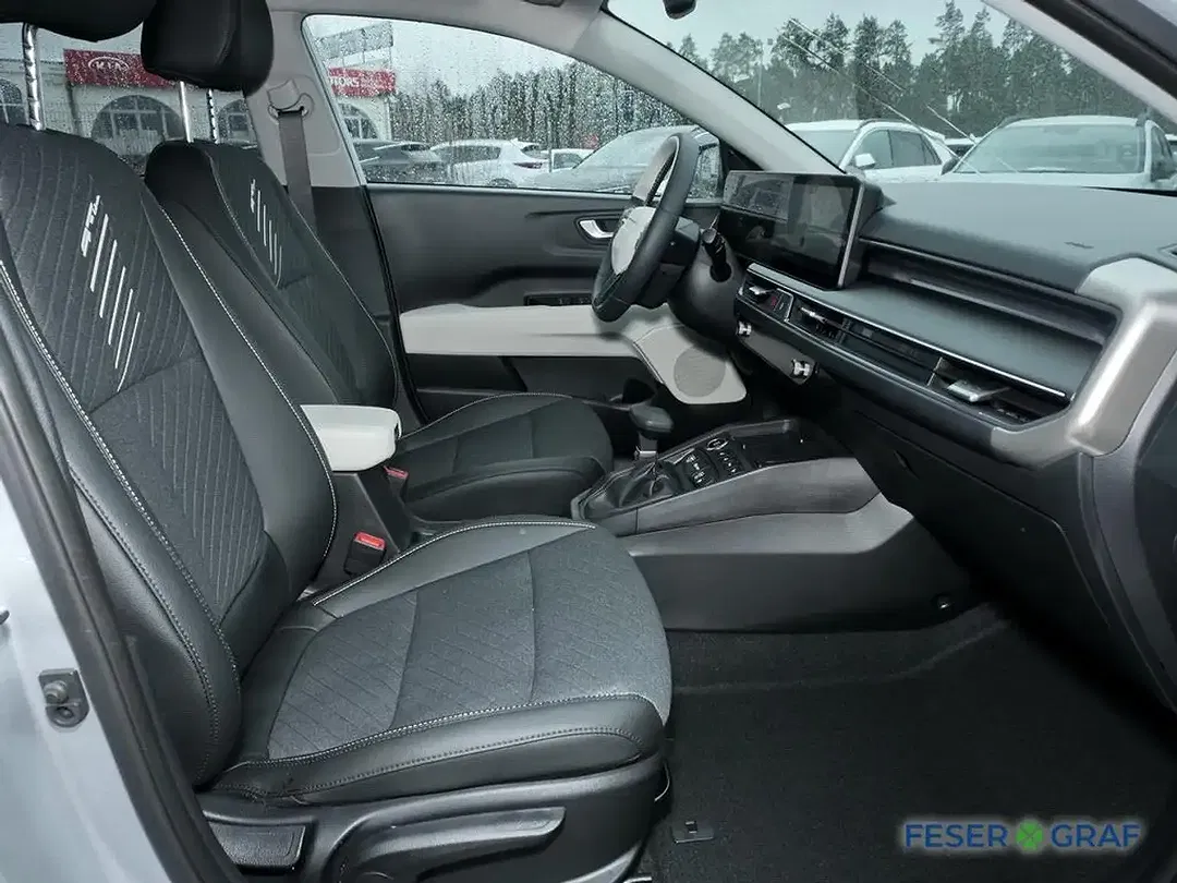 Kia Stonic - Thumbnail 4