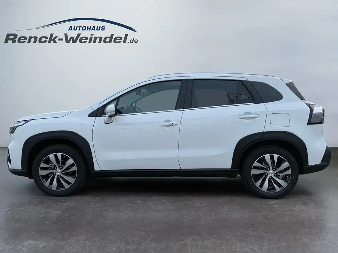 Suzuki SX4 S-Cross - Thumbnail 2
