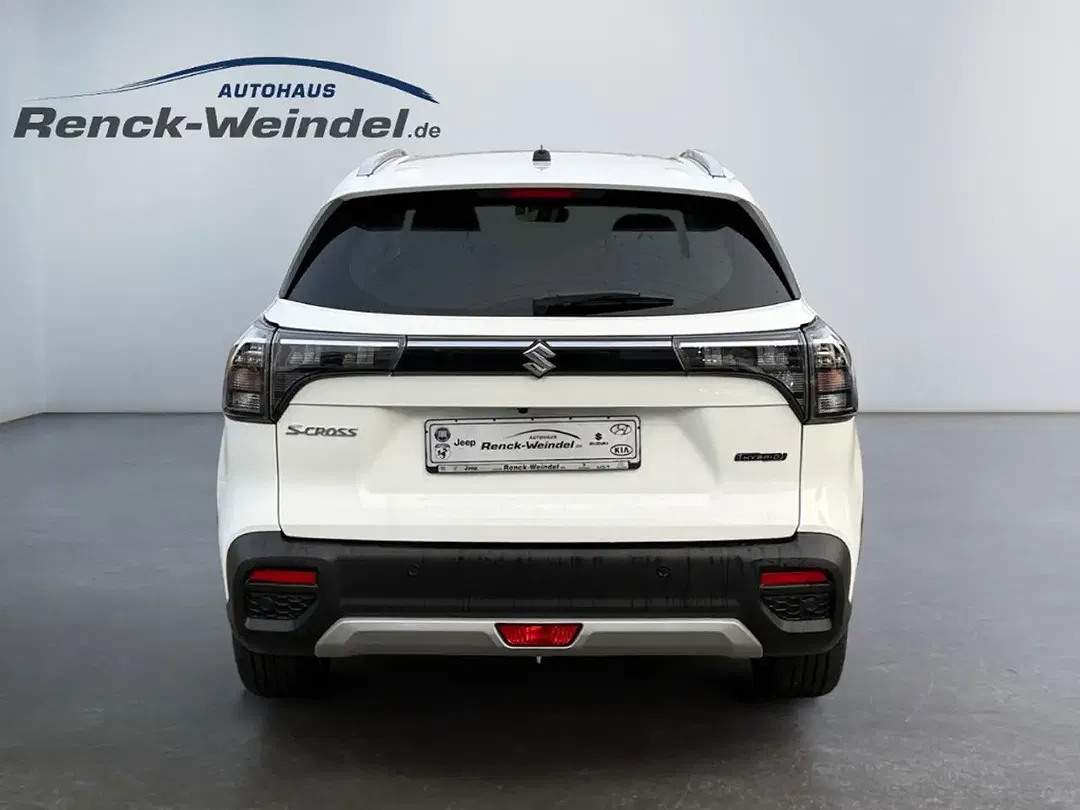 Suzuki SX4 S-Cross - Thumbnail 4
