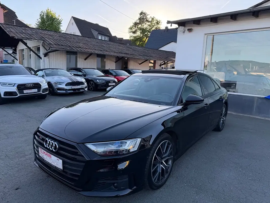 Audi S8 4.0 TFSI quattro