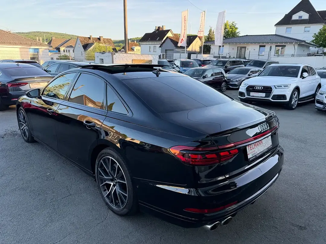 Audi S8 - Thumbnail 7