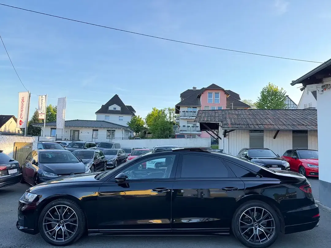 Audi S8 - Thumbnail 9