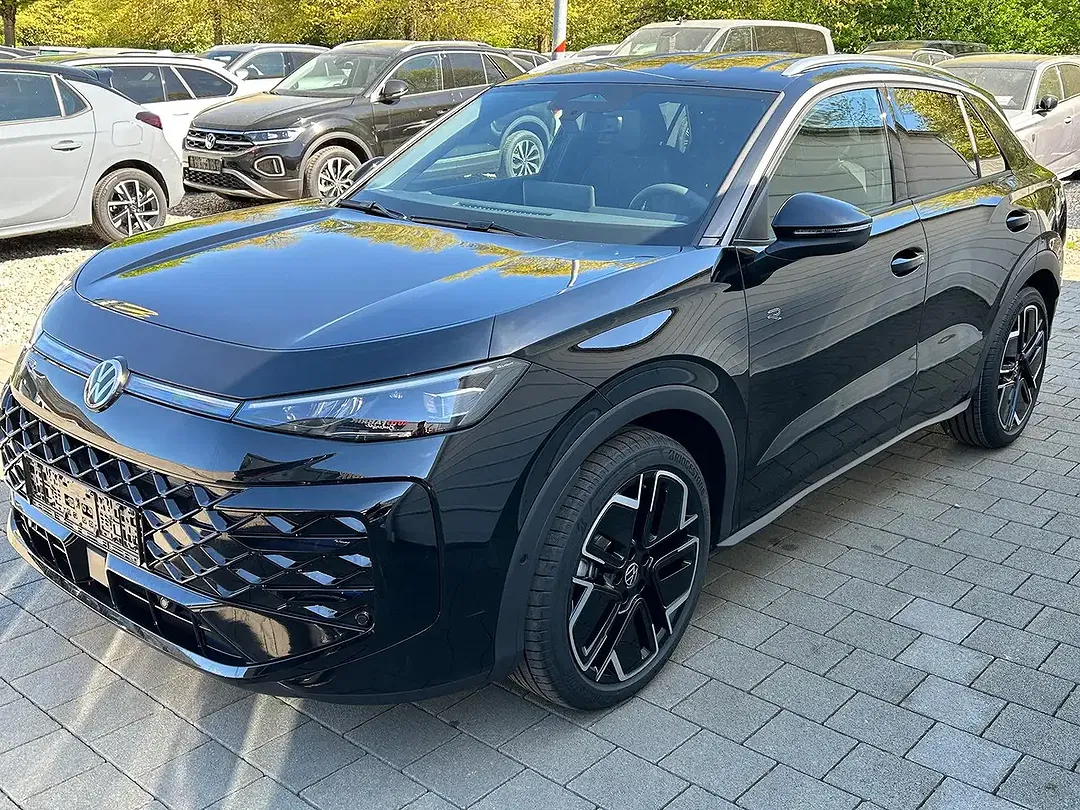 Volkswagen T-Roc - Thumbnail 3