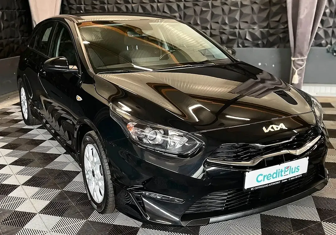 Kia Ceed / cee'd - Thumbnail 1