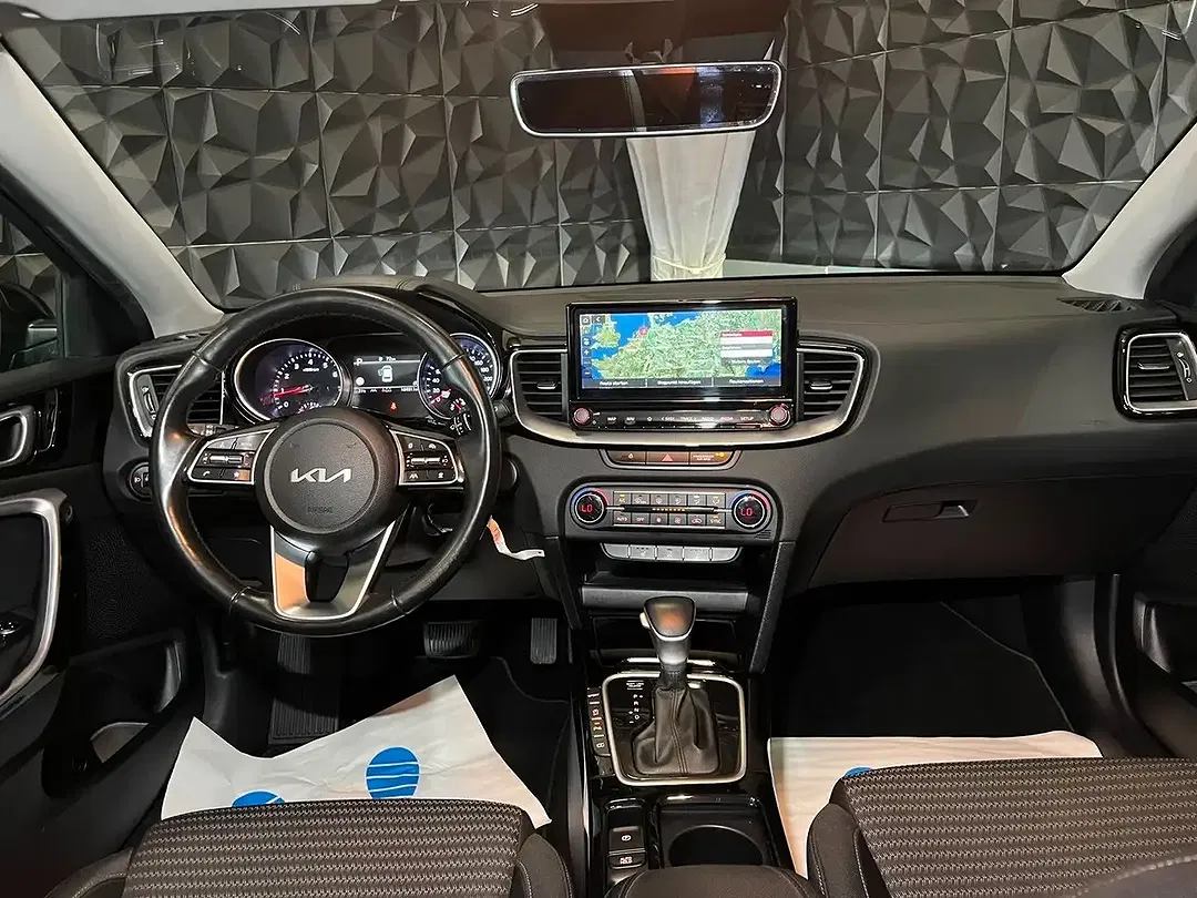Kia Ceed / cee'd - Thumbnail 11