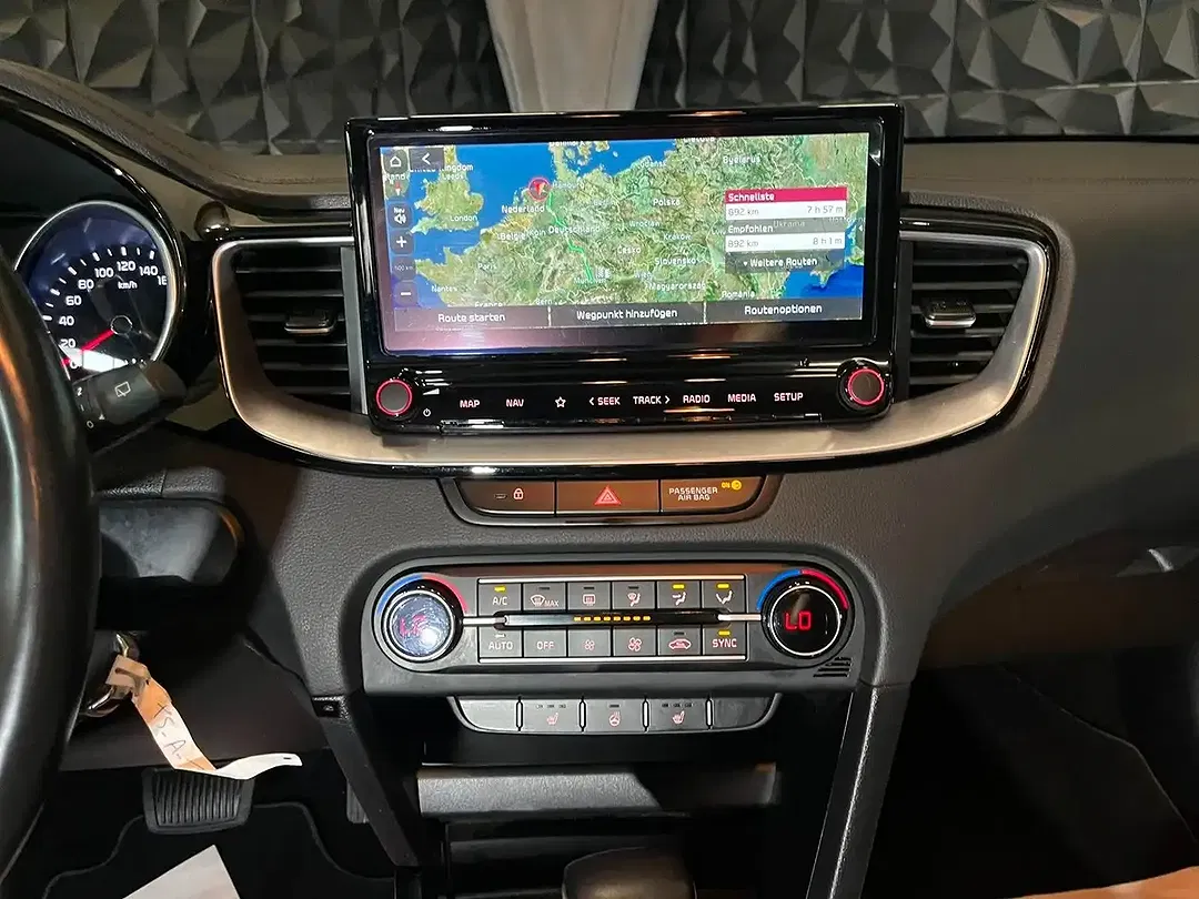 Kia Ceed / cee'd - Thumbnail 12