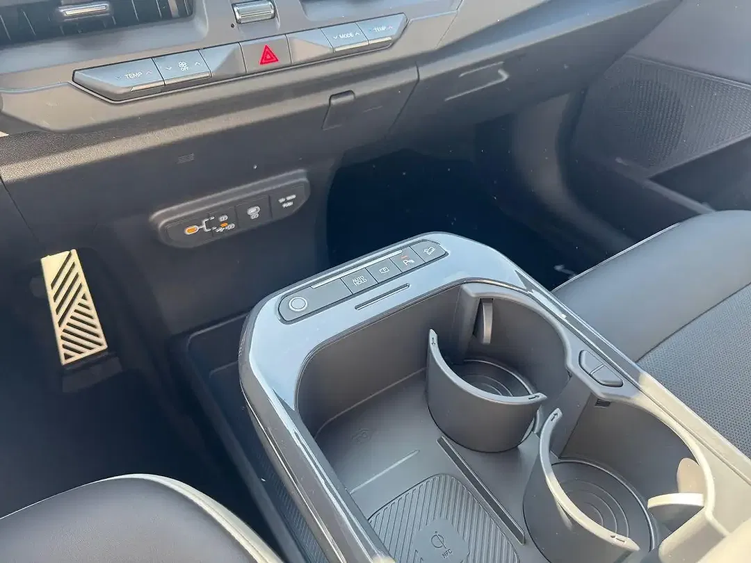 Kia EV5 - Thumbnail 17