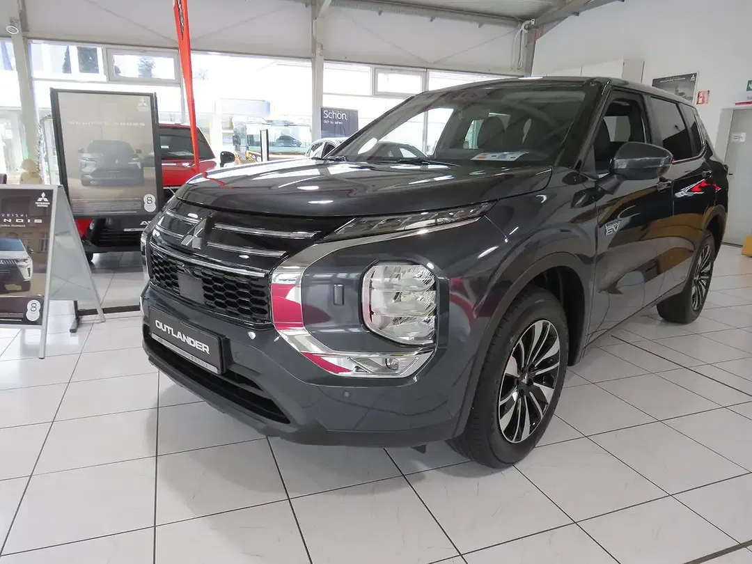 Mitsubishi Outlander - Thumbnail 12