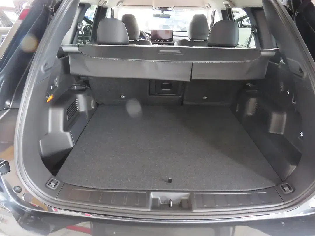 Mitsubishi Outlander - Thumbnail 6
