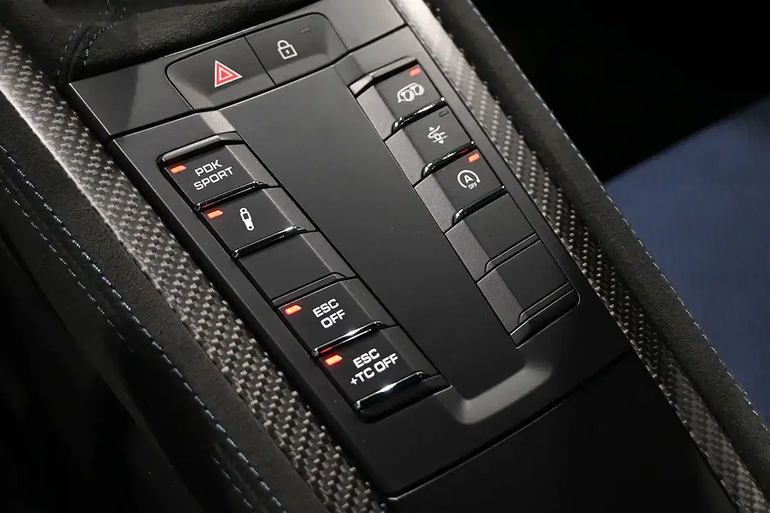 Porsche 718 Cayman - Thumbnail 32