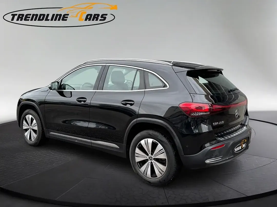 Mercedes-Benz EQA - Thumbnail 6