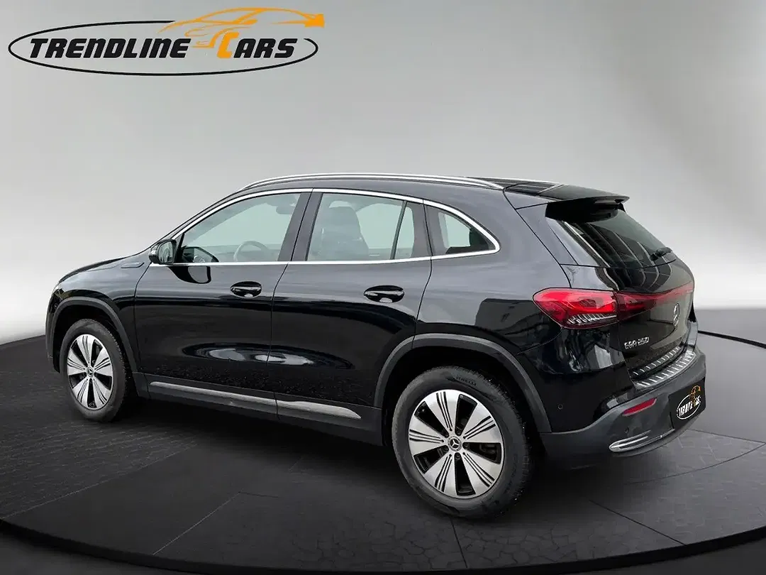 Mercedes-Benz EQA - Thumbnail 9