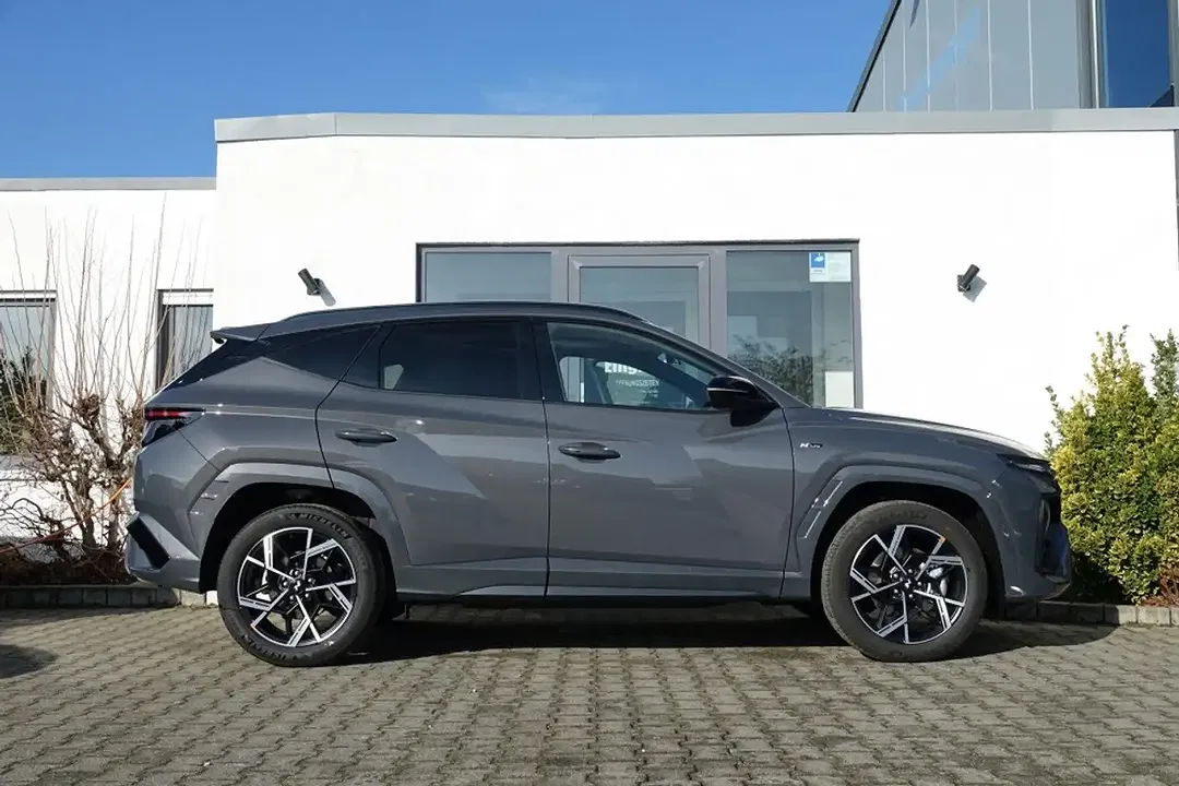Hyundai TUCSON - Thumbnail 2
