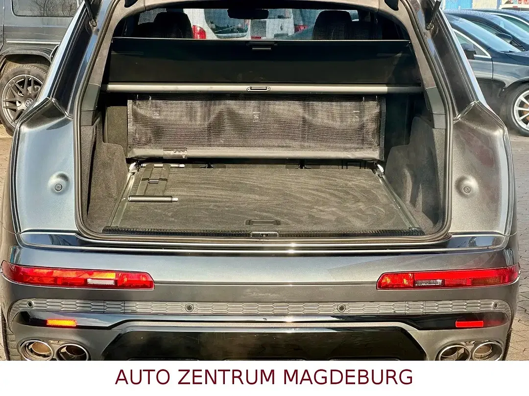 Audi SQ7 - Thumbnail 11