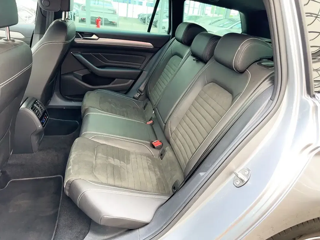 Volkswagen Passat Variant - Thumbnail 15