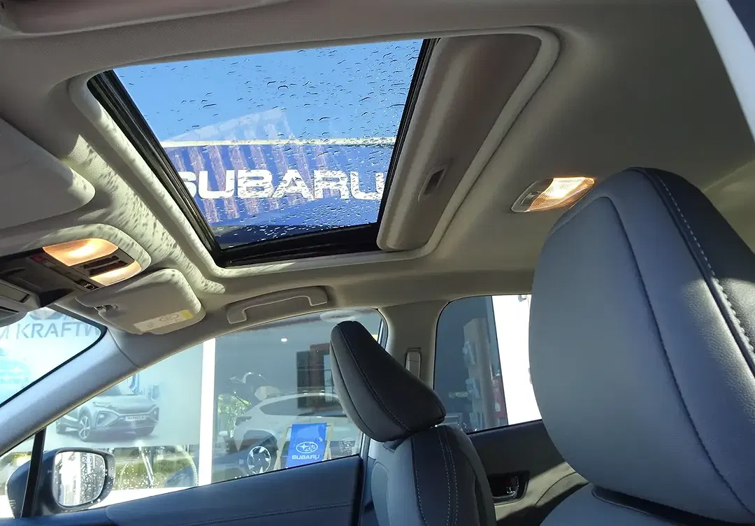 Subaru Crosstrek - Thumbnail 11