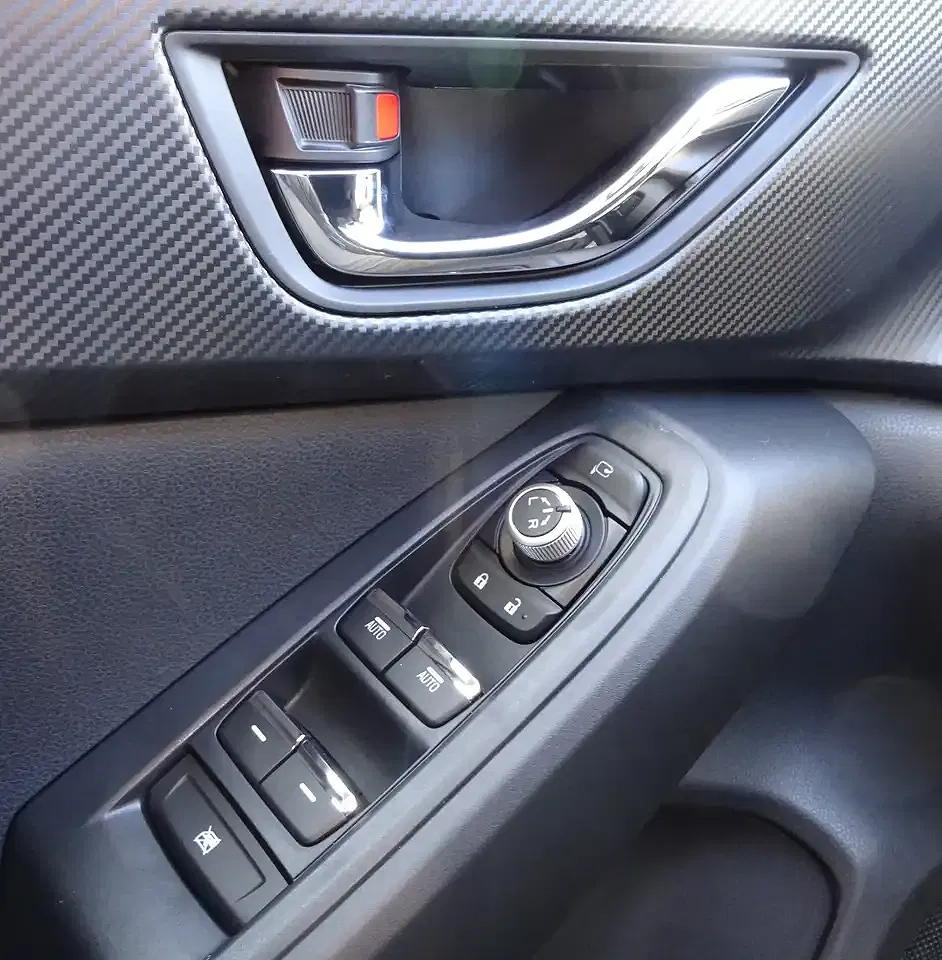 Subaru Crosstrek - Thumbnail 13