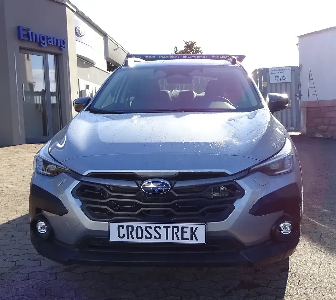 Subaru Crosstrek - Thumbnail 2