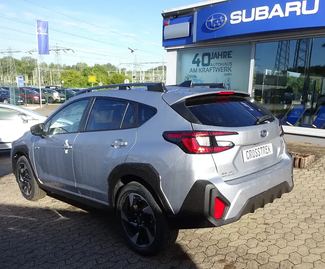 Subaru Crosstrek - Thumbnail 6