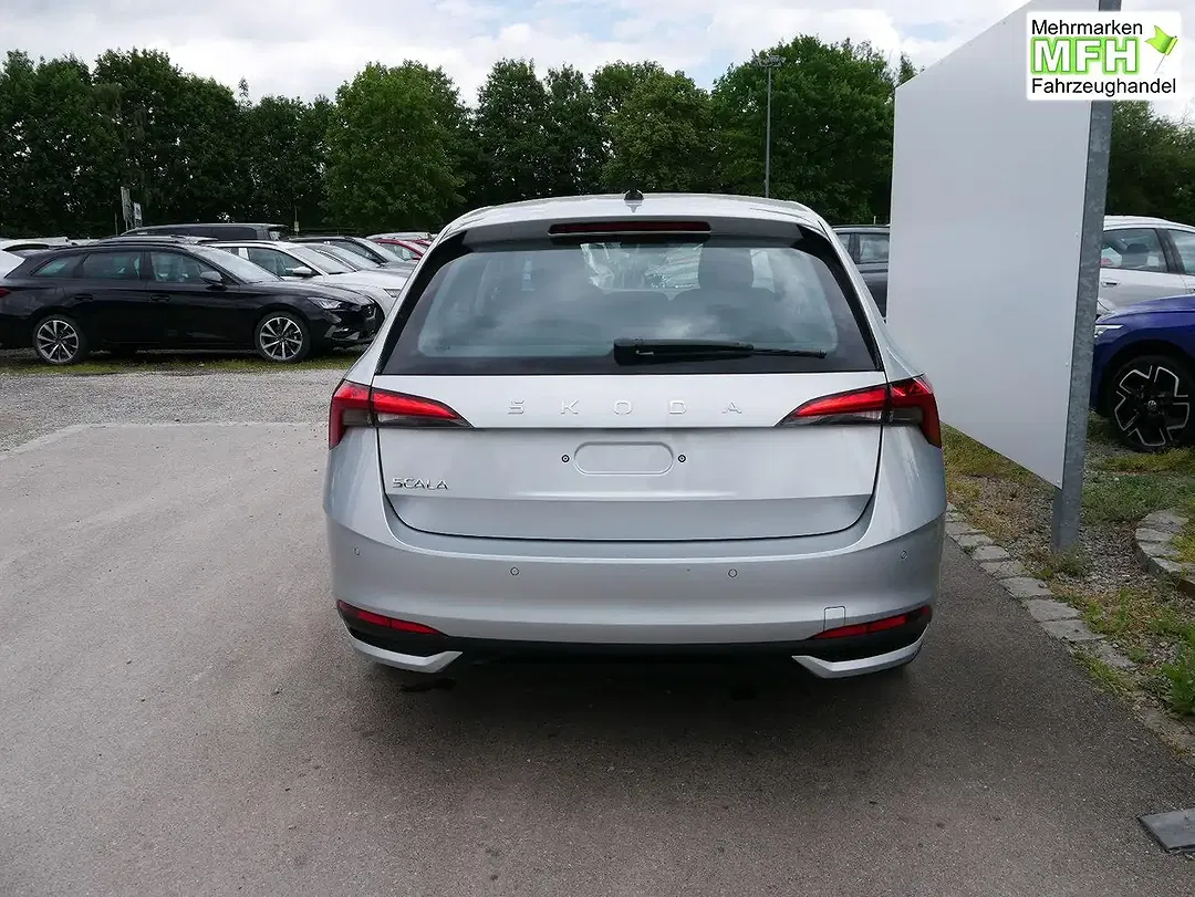 Skoda Scala - Thumbnail 2