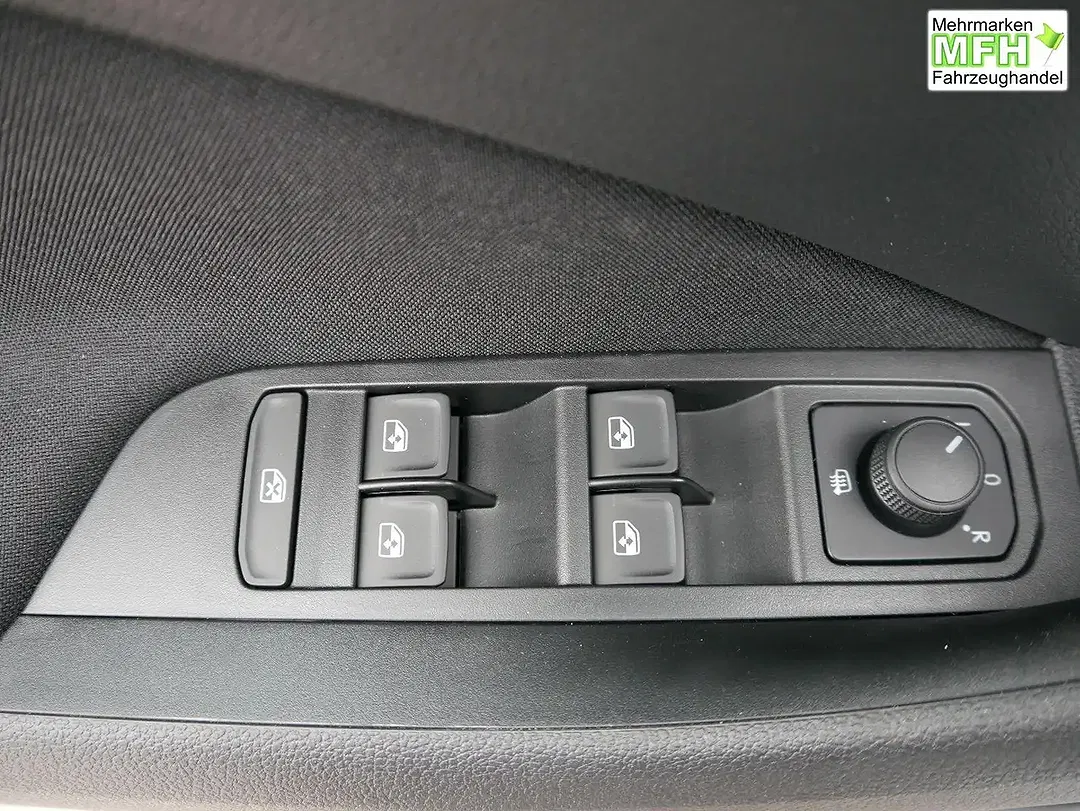 Skoda Scala - Thumbnail 9