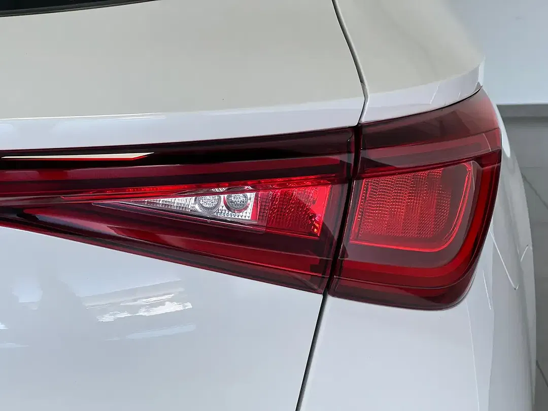 CUPRA Leon - Thumbnail 12