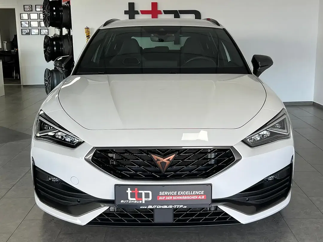 CUPRA Leon - Thumbnail 3
