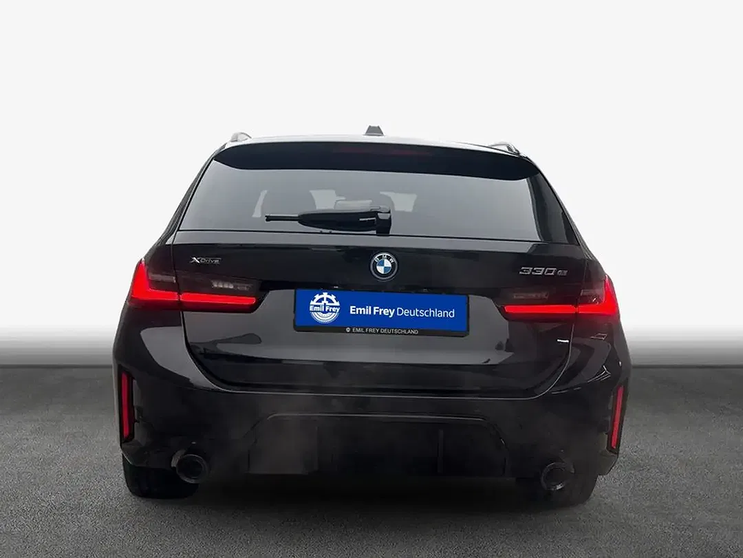 BMW 330 - Thumbnail 5