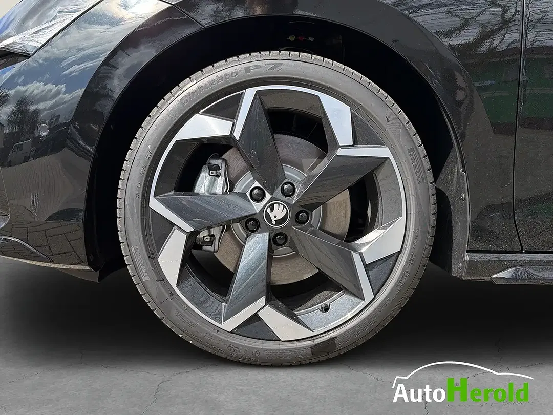 Skoda Superb - Thumbnail 4