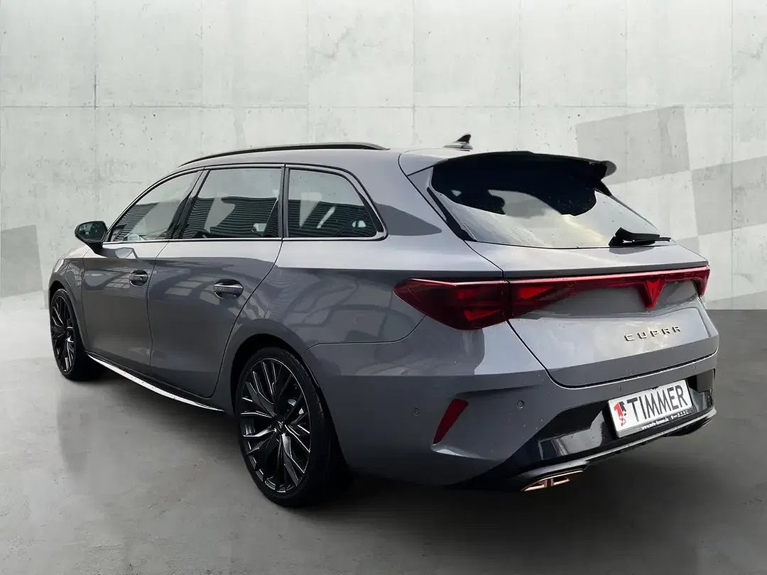 CUPRA Leon - Thumbnail 3