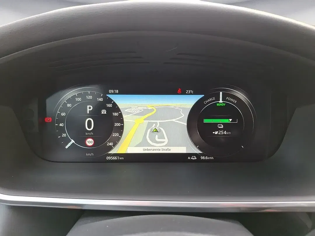 Jaguar I-Pace - Thumbnail 10