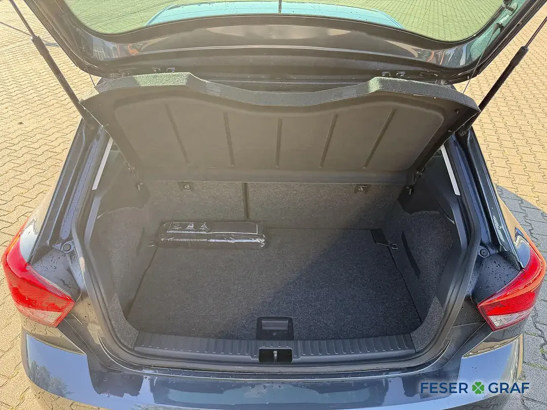 SEAT Ibiza - Thumbnail 6