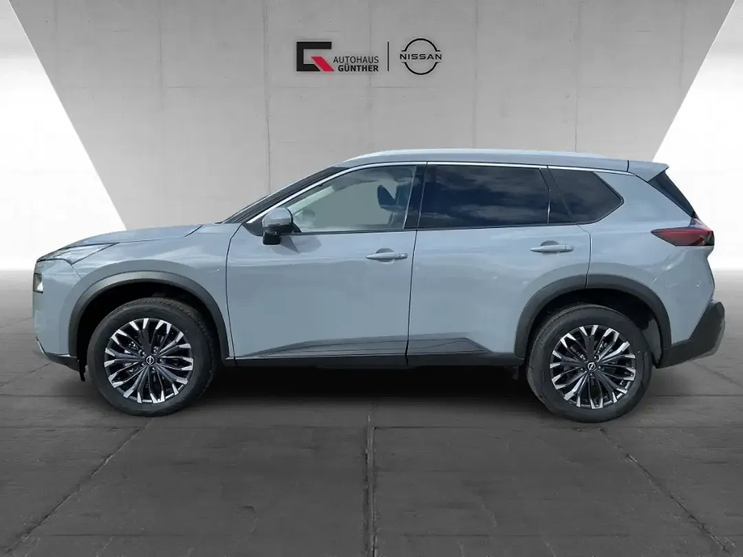 Nissan X-Trail - Thumbnail 1