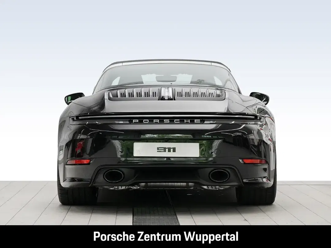 Porsche 992 - Thumbnail 5