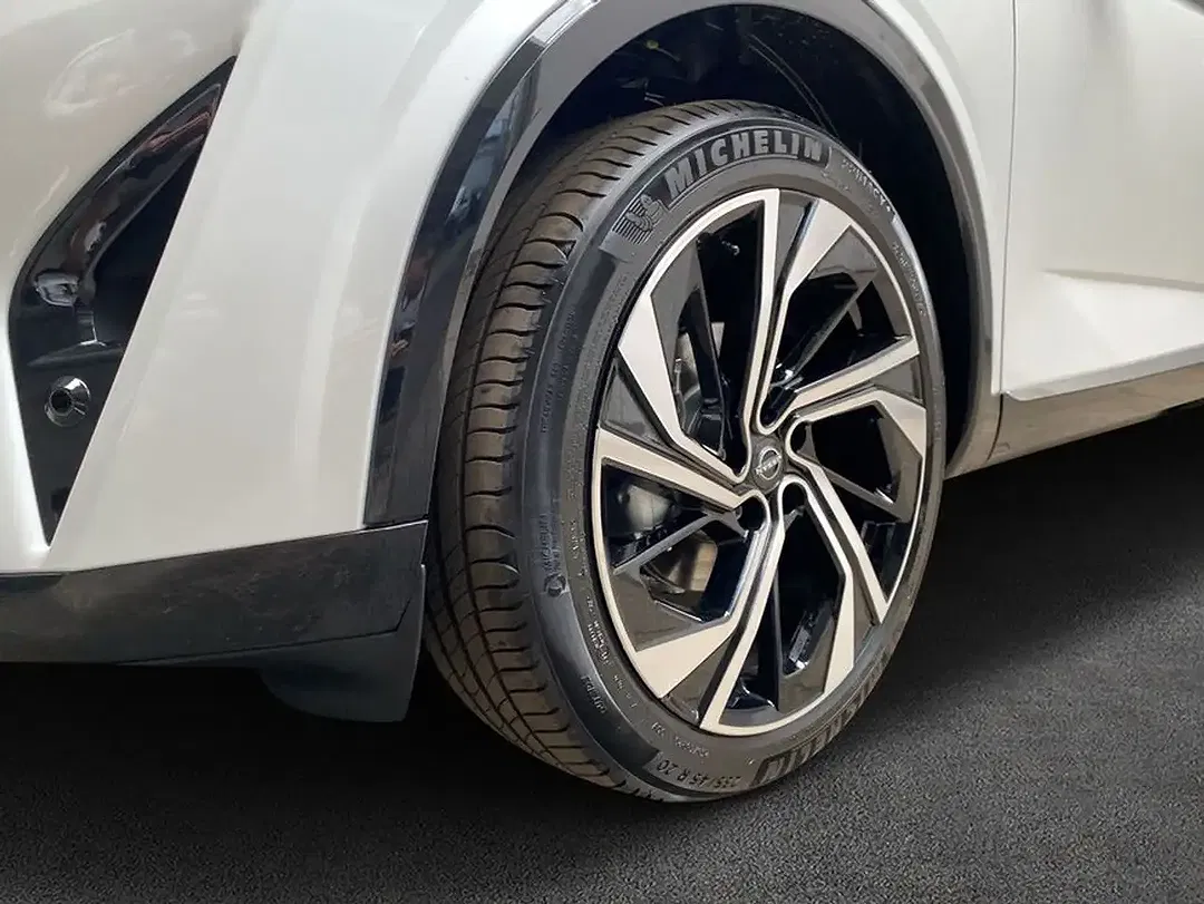 Nissan Qashqai - Thumbnail 4