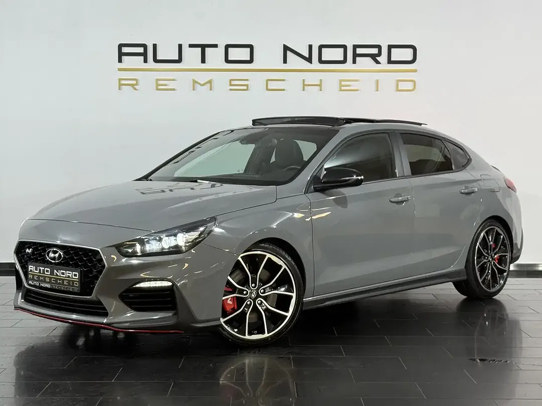 Hyundai i30 - Thumbnail 1