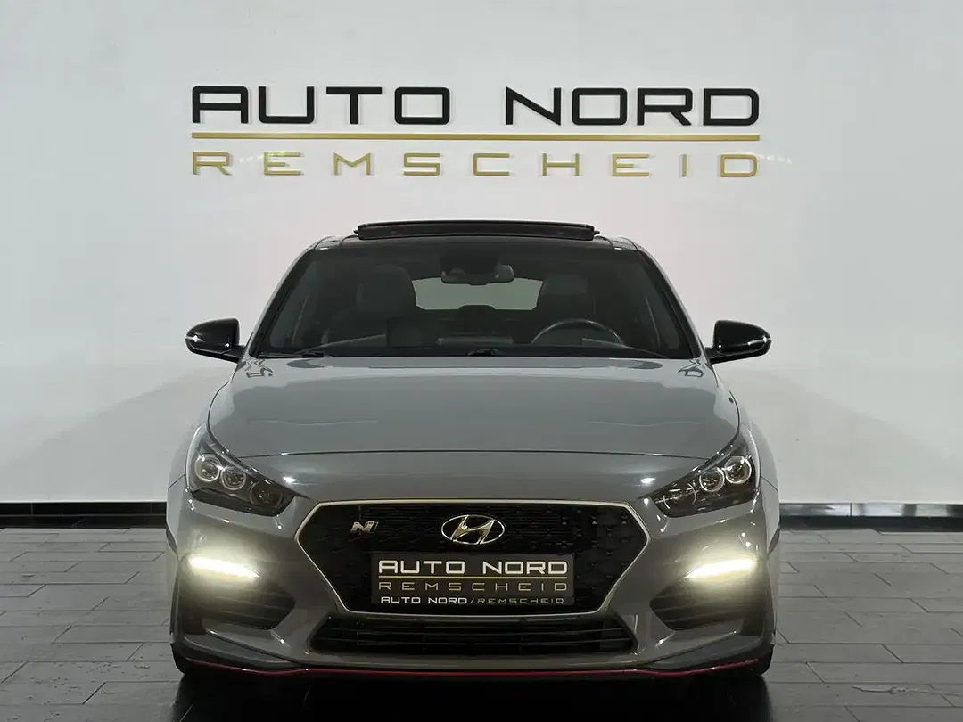 Hyundai i30 - Thumbnail 2